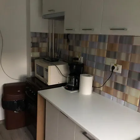 Aida, Nou In Centru Apartman